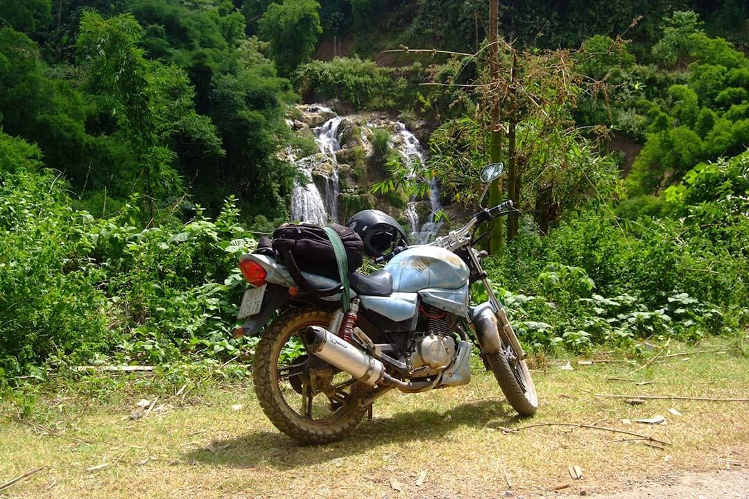 Use motorbike to have a nice experience at waterfall